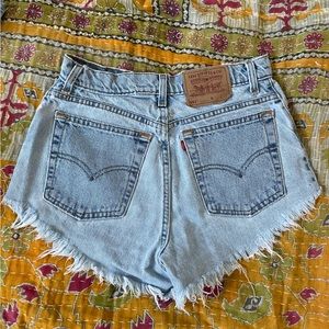 Vintage Levi’s 551 Jean shorts. most likely fit size 27”